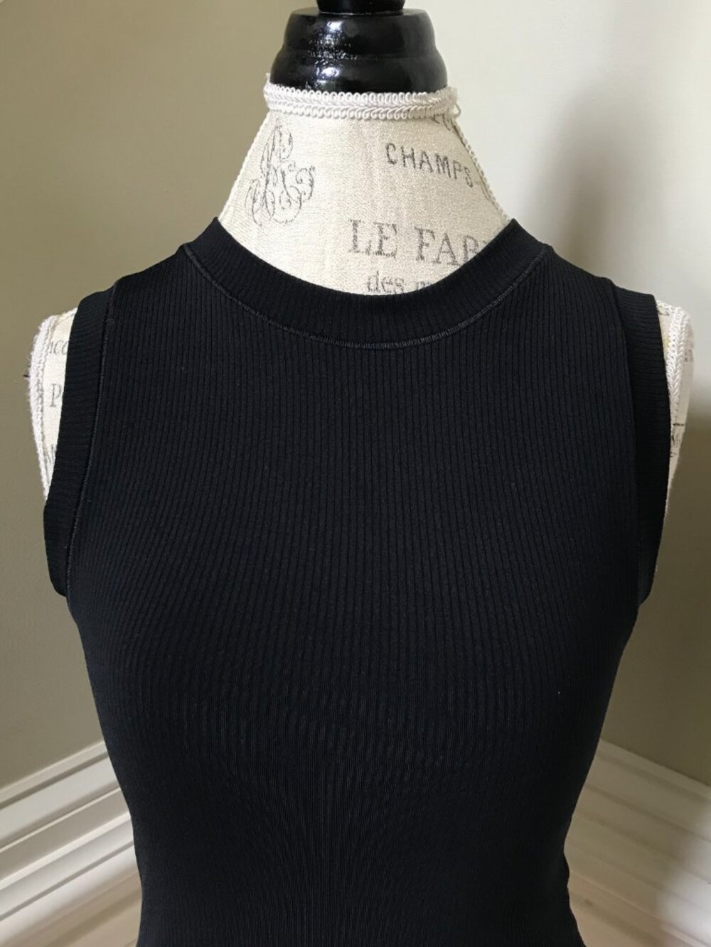 Athleta Renew Ribbed Muscle Tank Top Shirts Womens Medium Black Blue Lot of 2 - Picture 5 of 12